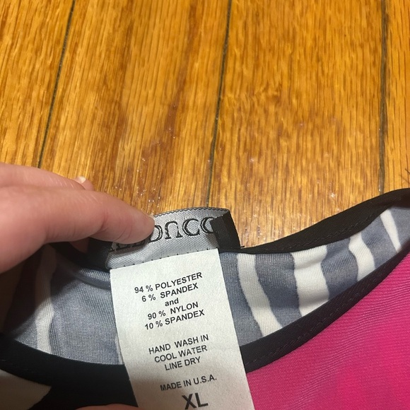 Verducci Womens Blouse/Tunic Pink & Black With Mesh Sleeves Size XL Stretchy - Picture 8 of 8